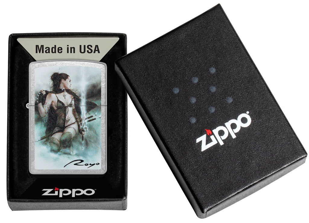 Zippo Luis Royo Lady Warrior Design, Street Chrome Lighter #48962